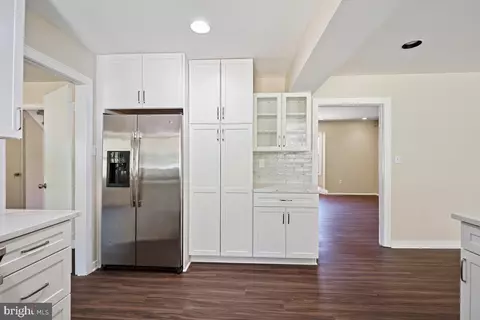 Kitchen - 8902 Montpelier Dr, Laurel, MD 20708 photo 8 of 10