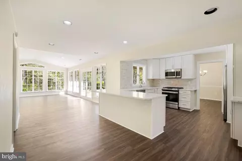 Kitchen - 8902 Montpelier Dr, Laurel, MD 20708 photo 1 of 10