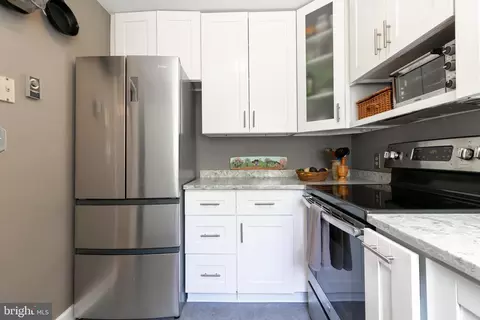 Kitchen - 9 Ridge #E, Greenbelt, MD 20770 photo 3 of 4