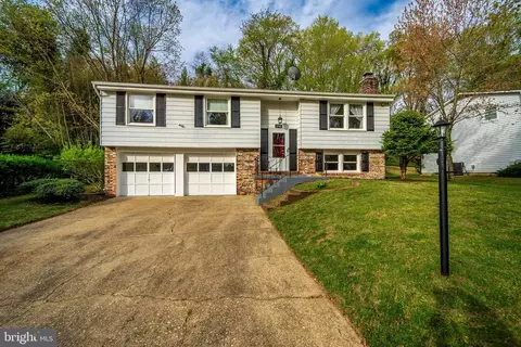 1703 Dauphin Dr, Fort Washington, MD 20744