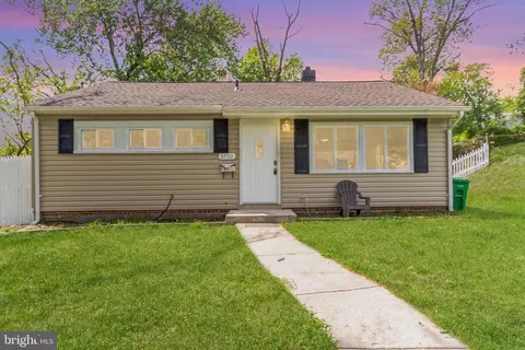 3702 Harmon Ave, Hyattsville, MD 20784