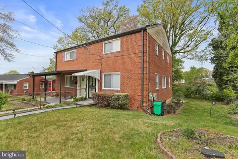 4622 Dowell Ln, Suitland, MD 20746