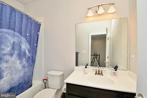Bath - 10126 Aerospace Rd, Lanham, MD 20706 photo 5 of 5