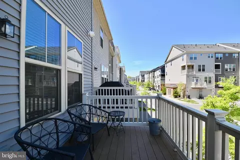 Exterior - 10126 Aerospace Rd, Lanham, MD 20706 photo 5 of 6
