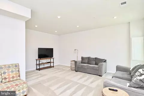 Living - 10126 Aerospace Rd, Lanham, MD 20706 photo 1 of 5