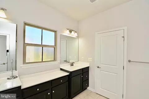 Bath - 10126 Aerospace Rd, Lanham, MD 20706 photo 4 of 5