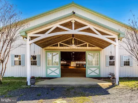 15104 Gardner Rd, Waldorf, MD 20601