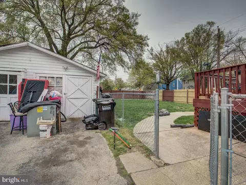 Exterior - 601 4th St, Laurel, MD 20707 photo 15 of 15
