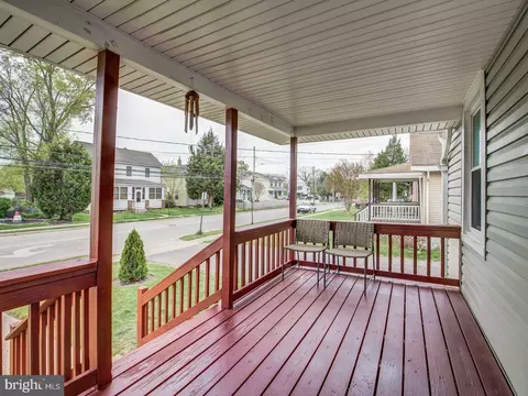 Exterior - 601 4th St, Laurel, MD 20707 photo 6 of 15