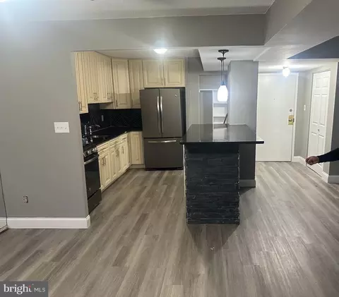 1836 Metzerott Rd #1807, Adelphi, MD 20783