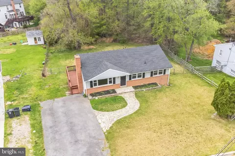 Exterior - 5902 Maple Ter, Laurel, MD 20707 photo 9 of 10