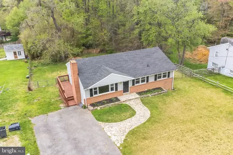 Exterior - 5902 Maple Ter, Laurel, MD 20707 photo 5 of 10