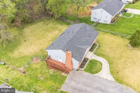 Exterior - 5902 Maple Ter, Laurel, MD 20707 photo 8 of 10