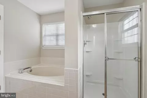 Bath - 611 8th St, Laurel, MD 20707 photo 1 of 5