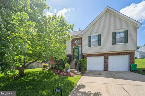 3815 Asquith Ct, Springdale, MD 20774