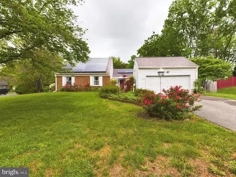 15608 Passaie Ln, Bowie, MD 20716