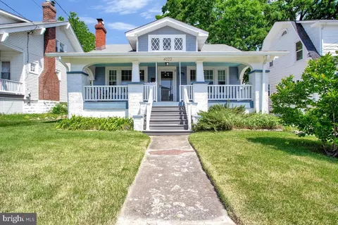 4022 Hamilton St, Hyattsville, MD 20781
