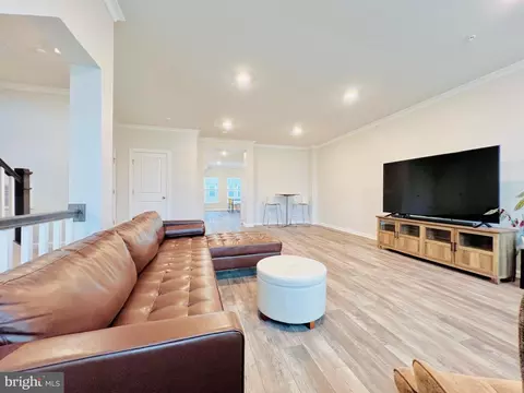 9605 Block St, Lanham, MD 20706 photo 4