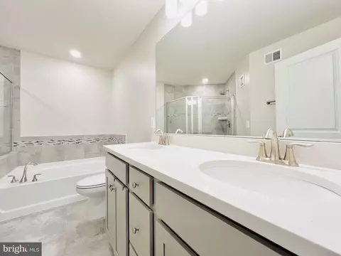 9605 Block St, Lanham, MD 20706 photo 33