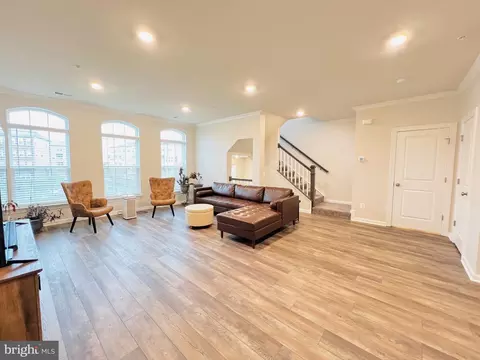 9605 Block St, Lanham, MD 20706 photo 7