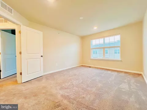 9605 Block St, Lanham, MD 20706 photo 28