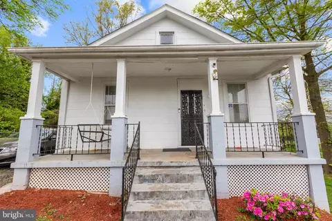 100 Urey Pl, Capitol Heights, MD 20743