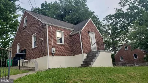 6403 Knollbrook Dr, Hyattsville, MD 20783