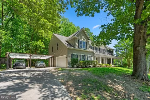 10010 Croom Rd, Marlboro, MD 20772