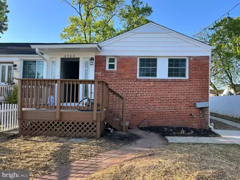 6904 Farragut St, Hyattsville, MD 20784
