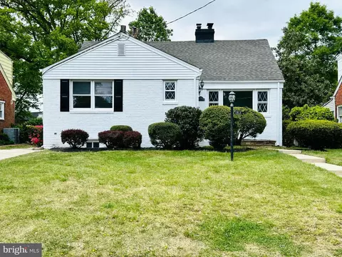 2512 Gaither St, Temple Hills, MD 20748