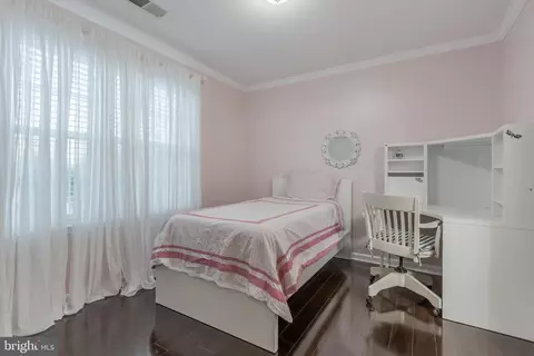 Bedroom - 4907 Seltzer St, Lanham, MD 20706 photo 2 of 6