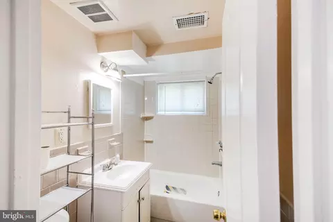 Bath - 9603 Mazzoni Ave, Lanham, MD 20706 photo 4 of 4