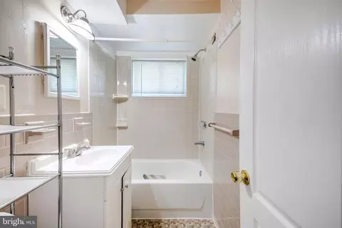 Bath - 9603 Mazzoni Ave, Lanham, MD 20706 photo 3 of 4
