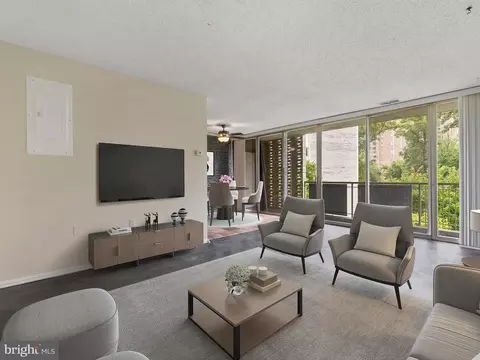 1826 Metzerott Rd #103, Adelphi, MD 20783