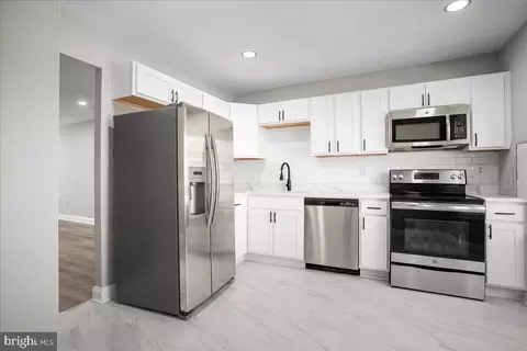 Kitchen - 7666 E Arbory Ct #254, Laurel, MD 20707 photo 1 of 3