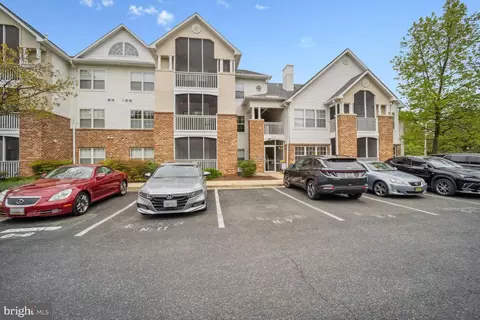 6702 Lake Park Dr #2G, Greenbelt, MD 20770