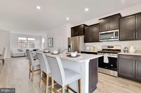 Kitchen - 8835 Mimosa Ave, Clinton, MD 20735 photo 5 of 5