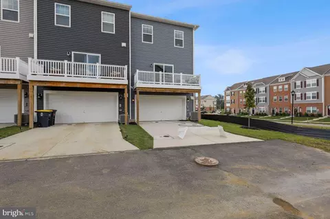 Exterior - 8835 Mimosa Ave, Clinton, MD 20735 photo 7 of 7