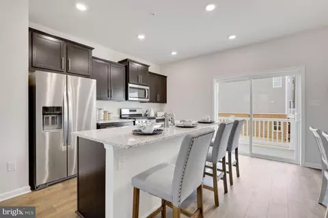 Kitchen - 8835 Mimosa Ave, Clinton, MD 20735 photo 2 of 5