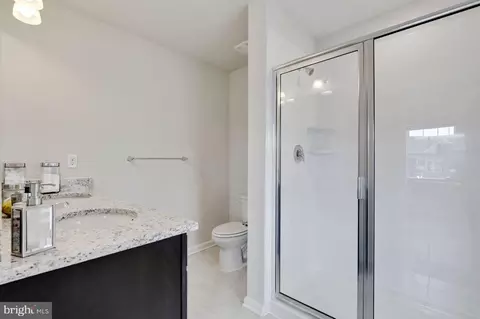 Bath - 8835 Mimosa Ave, Clinton, MD 20735 photo 2 of 4