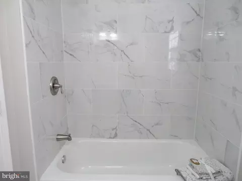 Bath - 8642 Leslie Ave, Glenarden, MD 20706 photo 2 of 7