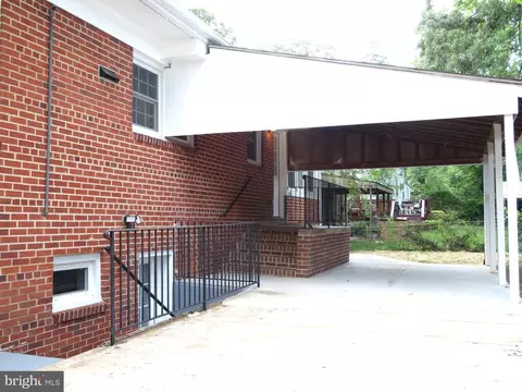 Exterior - 8642 Leslie Ave, Glenarden, MD 20706 photo 4 of 6
