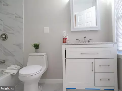 Bath - 8642 Leslie Ave, Glenarden, MD 20706 photo 4 of 7