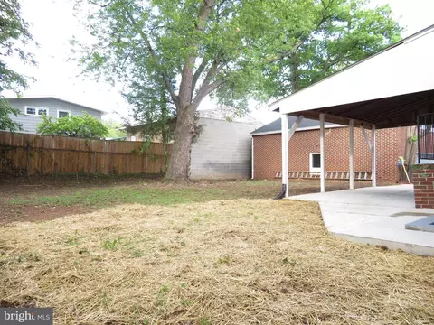 Exterior - 8642 Leslie Ave, Glenarden, MD 20706 photo 5 of 6