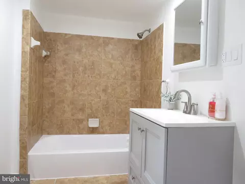 Bath - 8642 Leslie Ave, Glenarden, MD 20706 photo 7 of 7