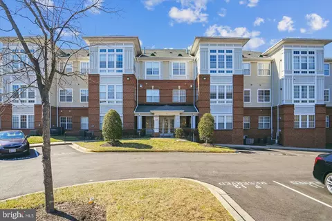 1 Cameron Grove Blvd #105, Marlboro, MD 20774
