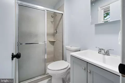 Bath - 9115 4th St, Lanham, MD 20706 photo 1 of 3