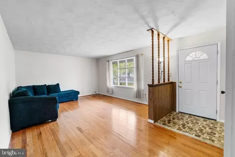 Living - 9115 4th St, Lanham, MD 20706 photo 2 of 4