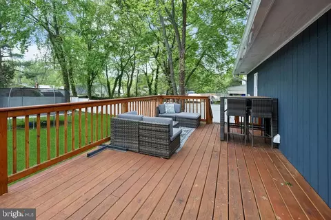 Exterior - 9115 4th St, Lanham, MD 20706 photo 10 of 11