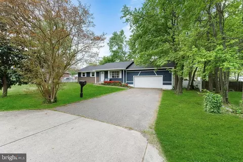 9115 4th St, Lanham, MD 20706